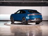 Certified 2024 Porsche Cayenne Coupe image 3