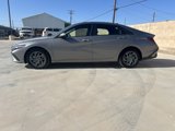 Used 2024 Hyundai Elantra SEL image 2