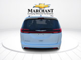 Used 2022 Chrysler Pacifica Touring-L image 3