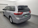 Used 2015 Toyota Sienna L image 5