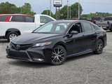 Used 2023 Toyota Camry SE image 2