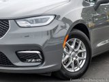 Used 2022 Chrysler Pacifica Touring-L image 5