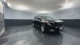 Used 2024 GMC Terrain SLE image 3
