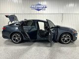 Used 2020 Chevrolet Malibu LT image 2