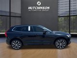 Used 2022 Volvo XC60 B5 Momentum w/ Advanced Package image 2