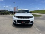 Used 2022 Jeep Grand Cherokee L Limited w/ Luxury Tech Group II image 3