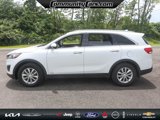 Used 2018 Kia Sorento LX image 3