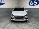 Used 2022 Hyundai Accent SE image 3