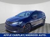 Used 2018 Chrysler Pacifica Touring-L w/ Premium Audio Group image 2