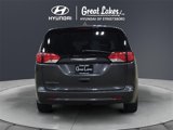 Used 2017 Chrysler Pacifica Touring image 4