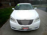 Used 2013 Chrysler 200 LX image 3