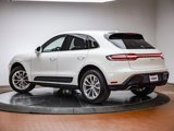 Certified 2024 Porsche Macan image 3