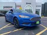 Used 2017 Ford Fusion SE image 2