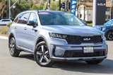Certified 2022 Kia Sorento S w/ Panoramic Sunroof Package image 2