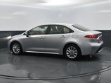 Used 2022 Toyota Corolla LE image 3
