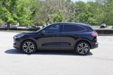 Used 2021 Ford Escape SE w/ SE Sport Appearance Package image 2