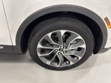 Used 2022 Lincoln Nautilus Reserve image 6