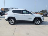 New 2025 Jeep Compass Latitude image 2