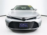 Used 2018 Toyota Avalon Limited image 2