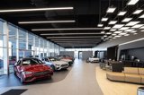 Used 2019 BMW 530i xDrive w/ Premium Package image 2
