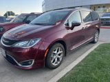 Used 2018 Chrysler Pacifica Limited image 2