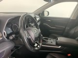 Used 2021 Toyota Highlander XLE image 3
