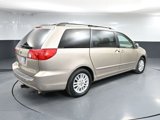 Used 2008 Toyota Sienna XLE image 4