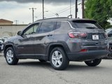 Used 2022 Jeep Compass Latitude image 4