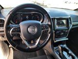 Used 2020 Jeep Grand Cherokee Laredo image 2