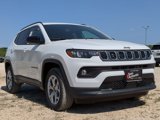 New 2025 Jeep Compass Latitude image 2