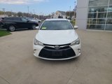 Used 2017 Toyota Camry SE image 2