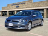 Used 2019 Volkswagen Golf S image 2