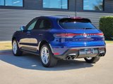 Certified 2024 Porsche Macan image 3