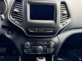 Used 2019 Jeep Cherokee Latitude Plus image 4