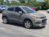 Used 2022 Chevrolet Trax LT w/ LT Convenience Package image 2
