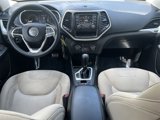 Used 2016 Jeep Cherokee Sport image 2