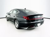 Used 2021 Hyundai Sonata SE w/ Preferred Accessory Package image 5