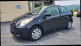 Used 2008 Toyota Yaris 2-Door Hatchback image 2