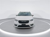 Used 2023 Chrysler Pacifica Touring-L image 3