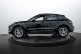 Certified 2025 Porsche Macan image 2