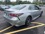 Used 2022 Toyota Camry SE image 5