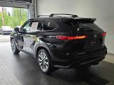 Used 2022 Toyota Highlander Limited image 3