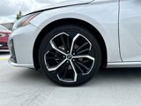 Used 2023 Nissan Altima 2.5 SR image 4