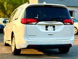 Used 2018 Chrysler Pacifica Touring-L image 5