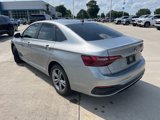 Used 2024 Volkswagen Jetta SE image 4