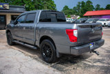 Used 2018 Nissan Titan SV w/ SV Convenience Package image 4