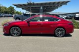 New 2025 Lexus ES 300h w/ Premium Package image 6