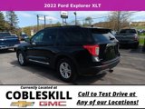 Used 2022 Ford Explorer XLT w/ Equipment Group 202A image 5