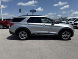 Used 2022 Ford Explorer XLT w/ Equipment Group 202A image 2