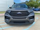 Used 2022 Ford Explorer XLT image 2